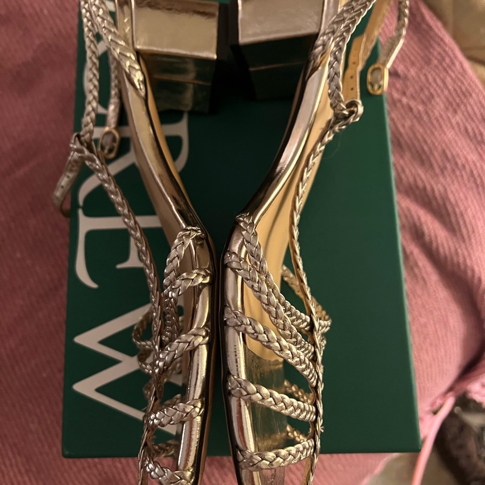 J Crew Gold Leather Sandals 91/2 - Picture 3 of 6